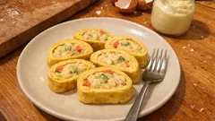 余ったポテトサラダで満足おかずに：ポテトサラダ入り玉子焼きの作り方