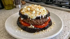 なすで挟むギリシャ風ミートパティ—ヨーグルト＆チーズでとろけるオーブン焼き