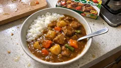包丁いらず&レンジ6分:カット野菜と豚こまで作るボウルひとつの時短カレー