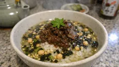 お茶づけ海苔に牛しぐれ煮をのせるだけ：甘辛旨みが広がる簡単アレンジお茶漬け