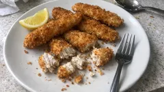 鶏むね肉がしっとりサクッと変わる：マヨ下味で作るスティックチキン（揚げ焼き）