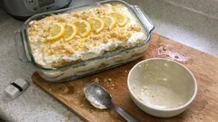 コーヒーなしで爽やかに:自家製レモンカードで作るレモンティラミス