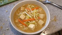 いつもの味噌汁が一段おいしくなる:無糖ピーナッツバターで作るコク旨みそ汁