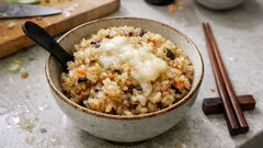 切り餅を炊飯器に入れるだけ:もち米なしでおこわ風になる炊き込みご飯レシピ